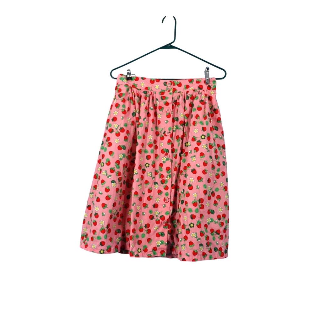 Modcloth Size 8 Strawberry Field Skirt